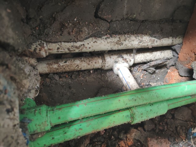 信阳市消防水管漏水检测维修.客厅漏水检测维修